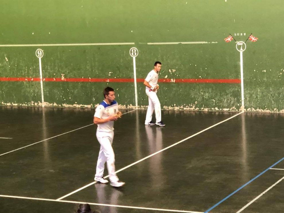 Alberdi Elola cuatro y medio zizurkil