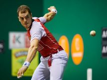 Laso suspende Manomanista Rezusta