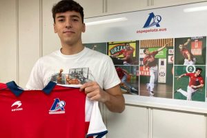 eskuza partido debut