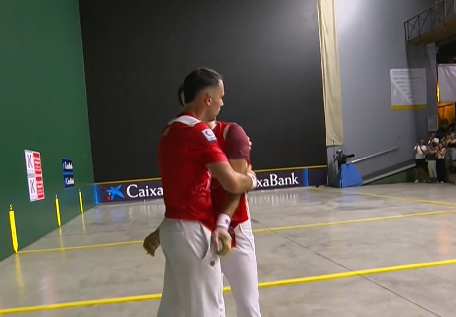 jaka martija muchísima vuelta