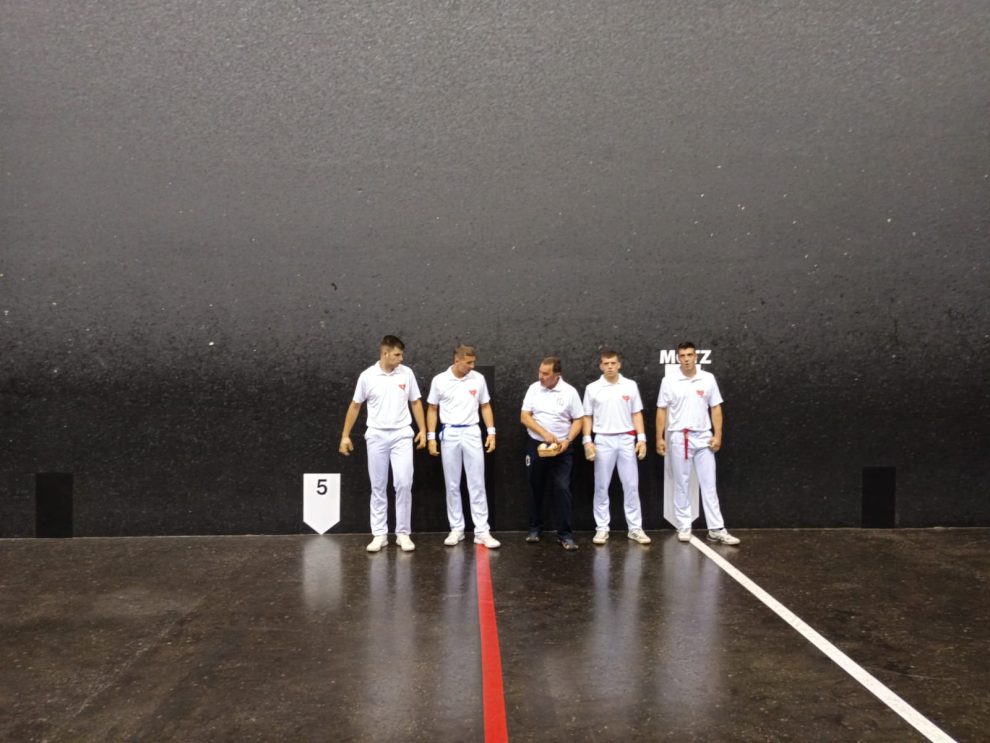 miércoles cuartos dinastia etxabe