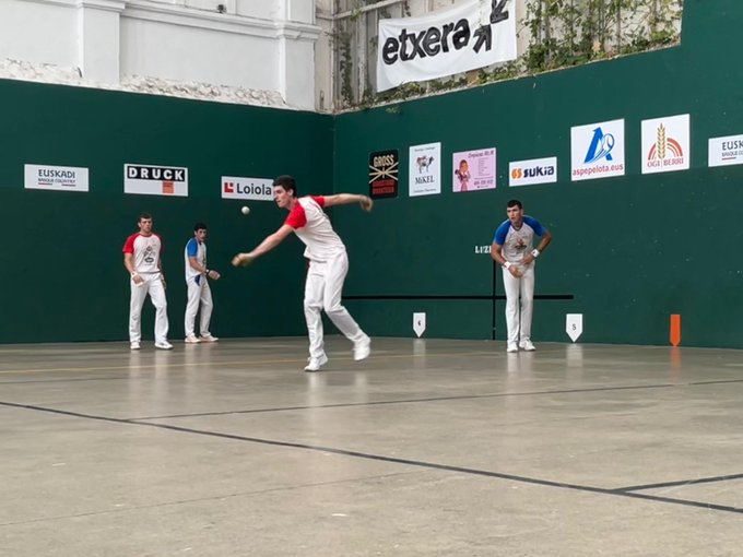 lizeaga bernaola encontrando antiguo