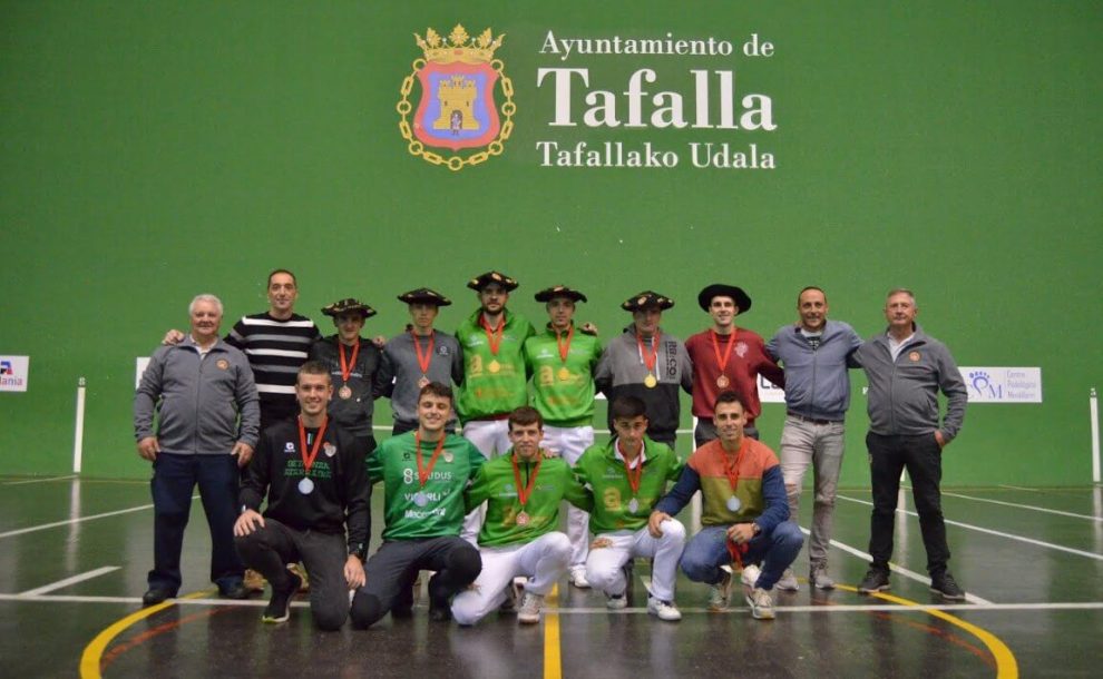 canabal apeztegia campeones honor