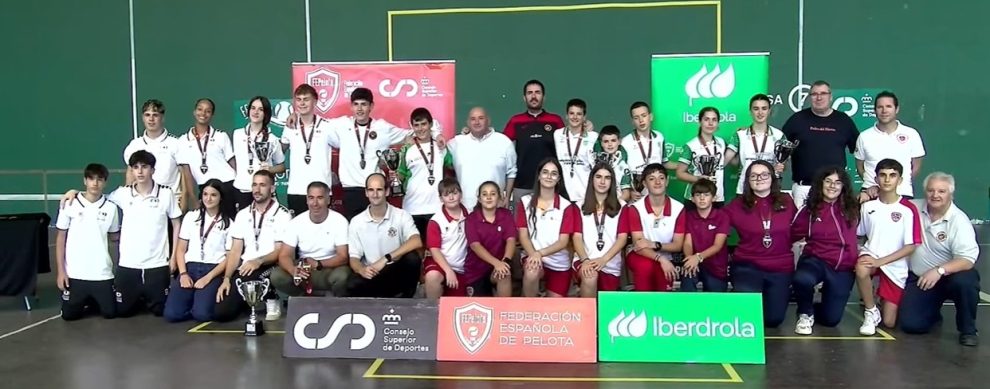 bota rodríguez casa navarros frontball